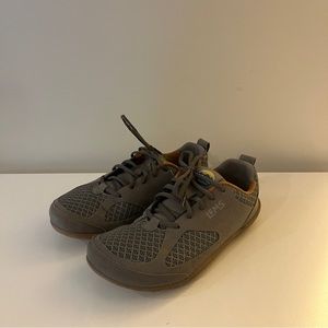 Lems women’s Primal 2 barefoot shoes, size 8.5